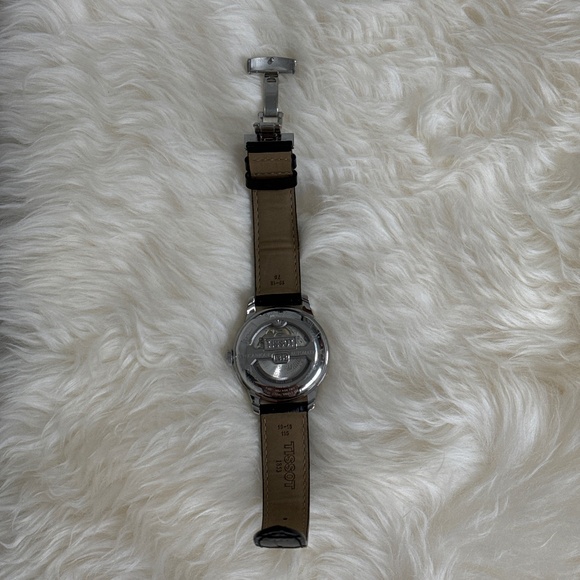 Authentic Tissot 1853 Le Locle Powermatic 80 Men Watch T006407B 39.3mm - Picture 10 of 17